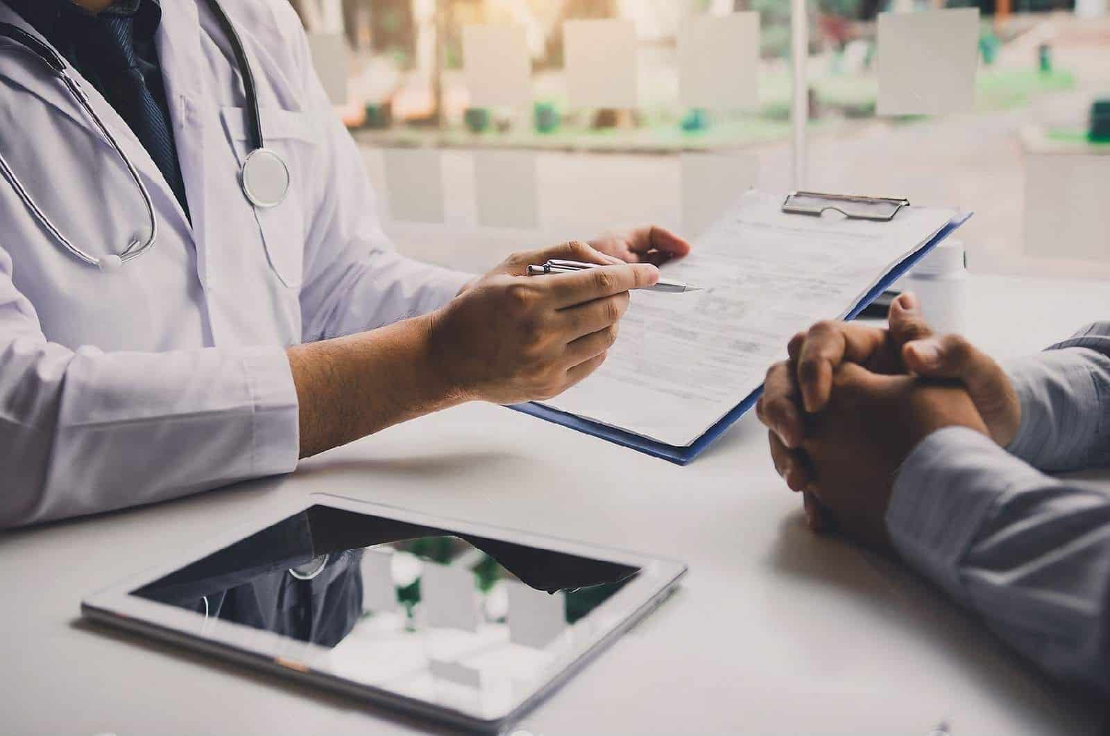 doctor-writing-appointment-letter-to-patient-clinic-doctor-writing-appointment-letter-to-patient-158117143-transformed (1)